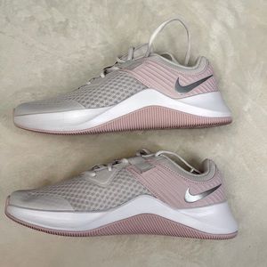 Brand New/Never worn Woman’s Nike Trainers!  Light Pink, Metallic